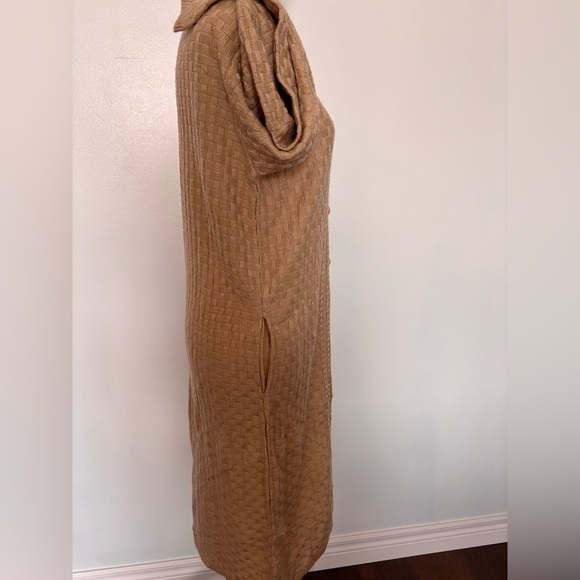 Vintage Queen’s Land Tan Knit Long Cardigan - Picture 3 of 8